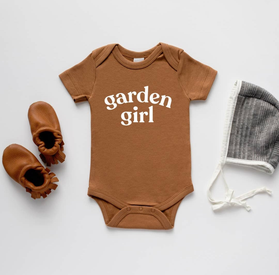 Garden Girl Oraginic Bodysuit, Camel - Heartfelt Gift Box