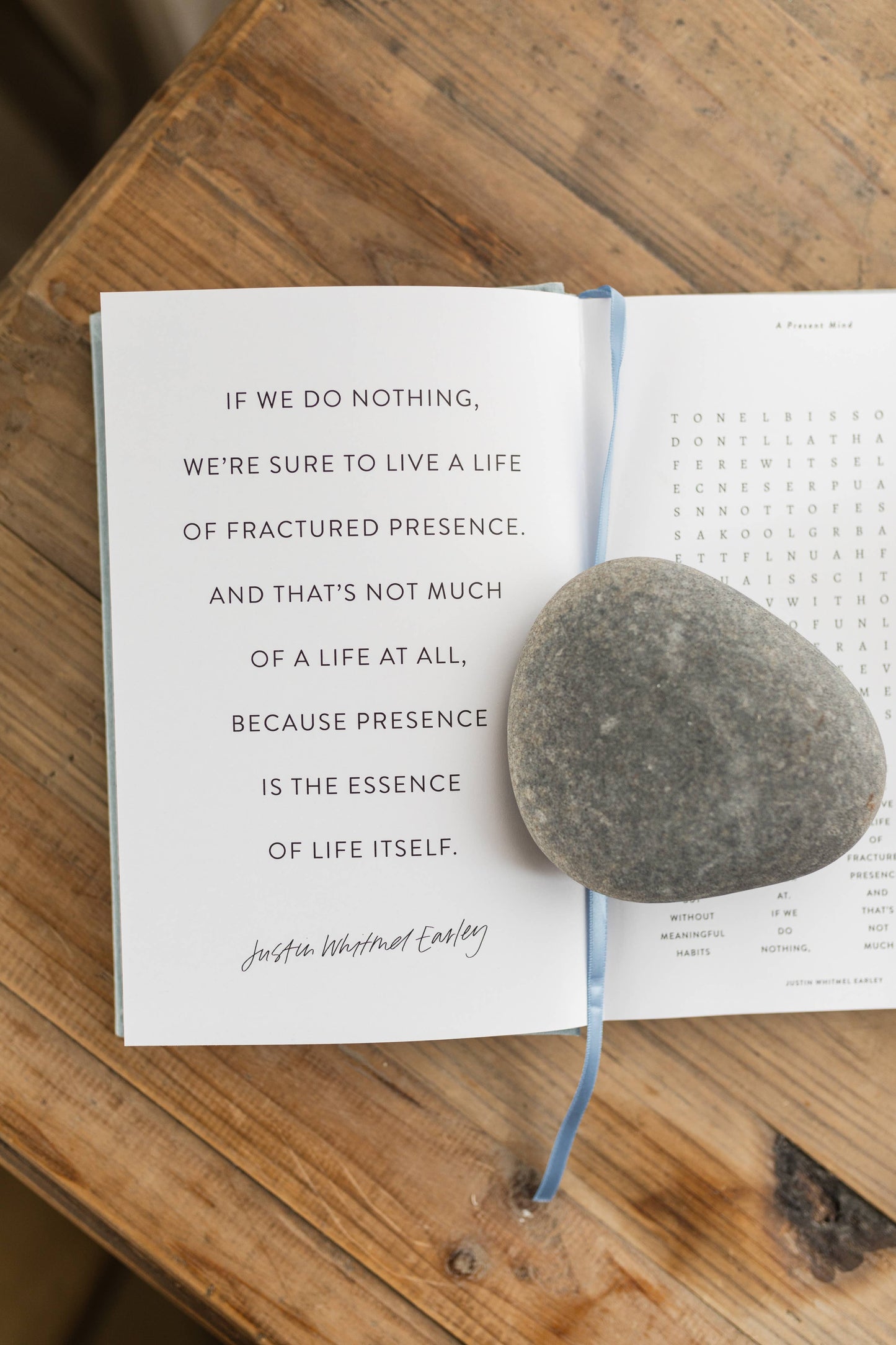 The Wordsearch Book: Presence - Heartfelt Gift Box